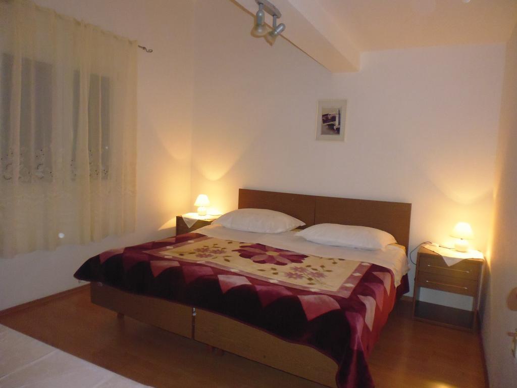 Apartments Jadranka Povile Novi Vinodolski Szoba fotó